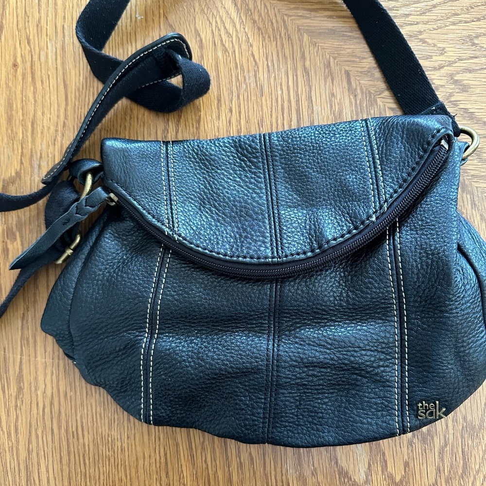 The Sak purse/bag/pocketbook. Black